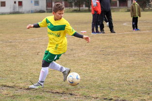 米兰体育官方网站-中国足球运动员比赛心态管理策略，足球运动员比赛心理分析